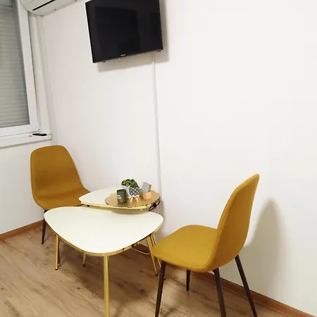 Boulevard Studio Self Check-In * Tuzla